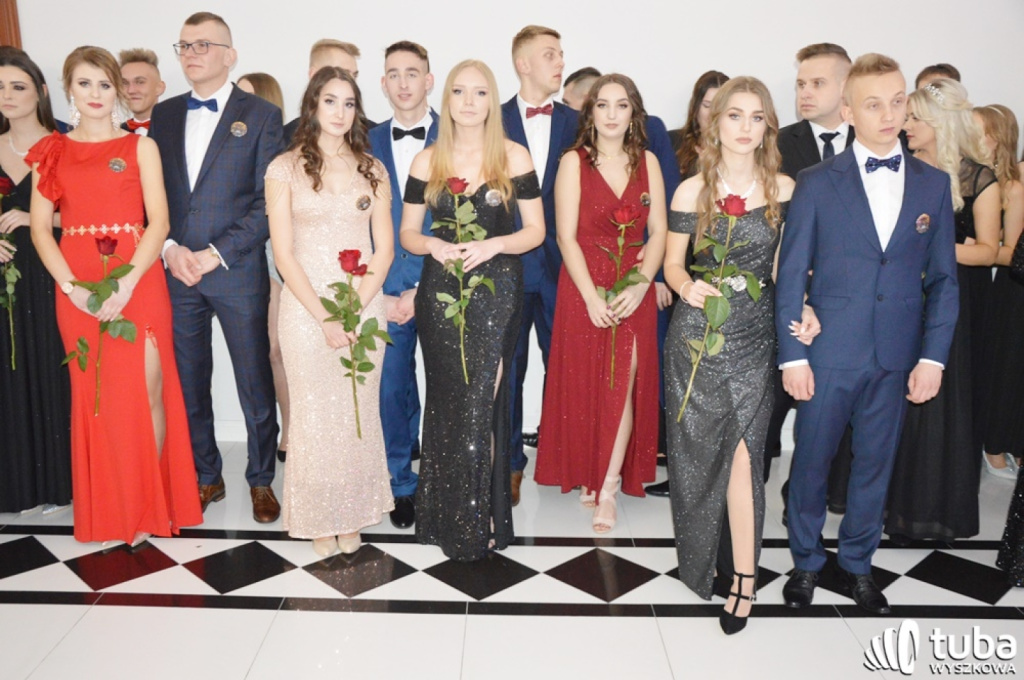 „Bal na sto par”. Studniówka Zespołu Szkół nr 1 w Wyszkowie (VIDEO)