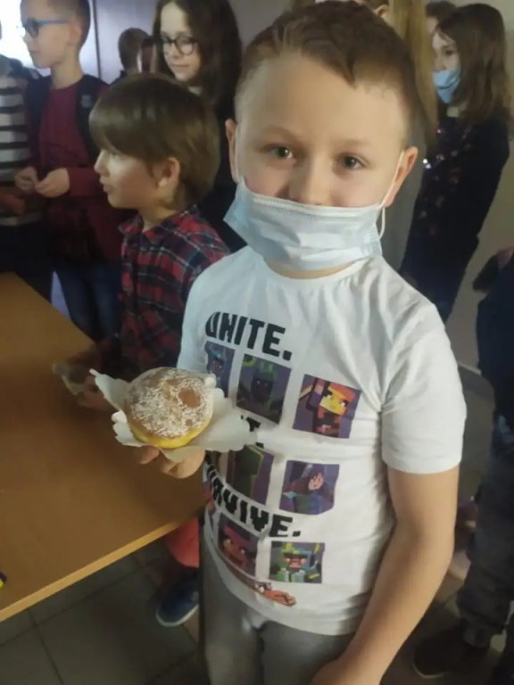 Społeczność SP w Porządziu pomaga Mai Pietrzak