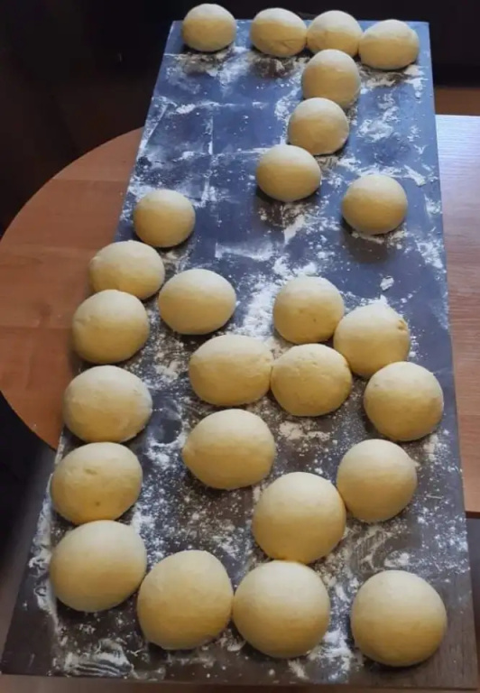 Społeczność SP w Porządziu pomaga Mai Pietrzak