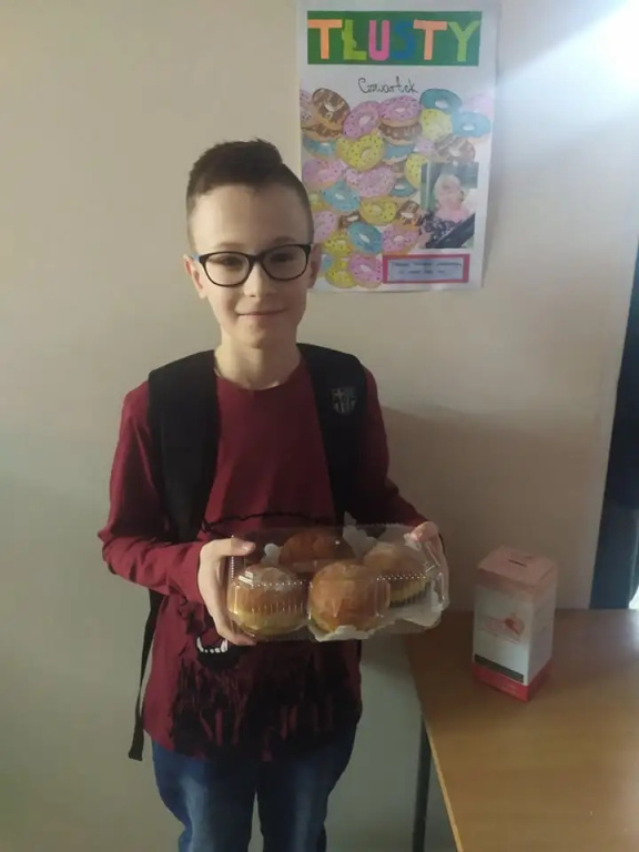 Społeczność SP w Porządziu pomaga Mai Pietrzak