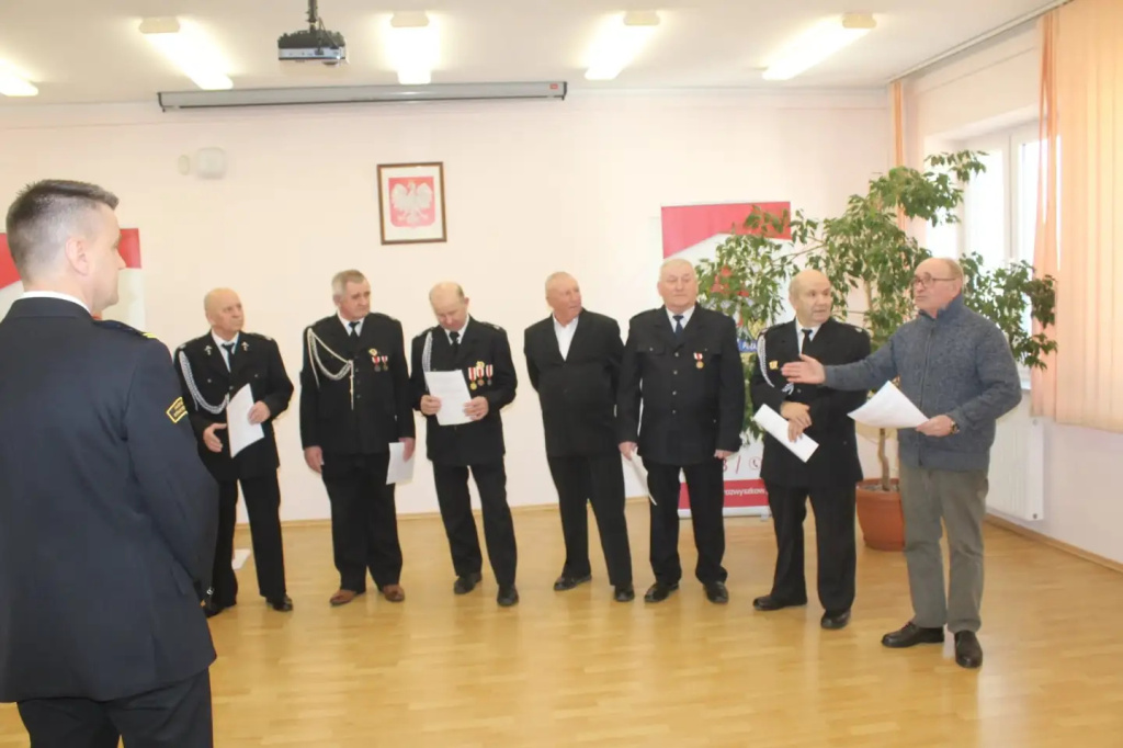 Pierwsze świadczenia ratownicze dla strażaków OSP z gminy Rząśnik