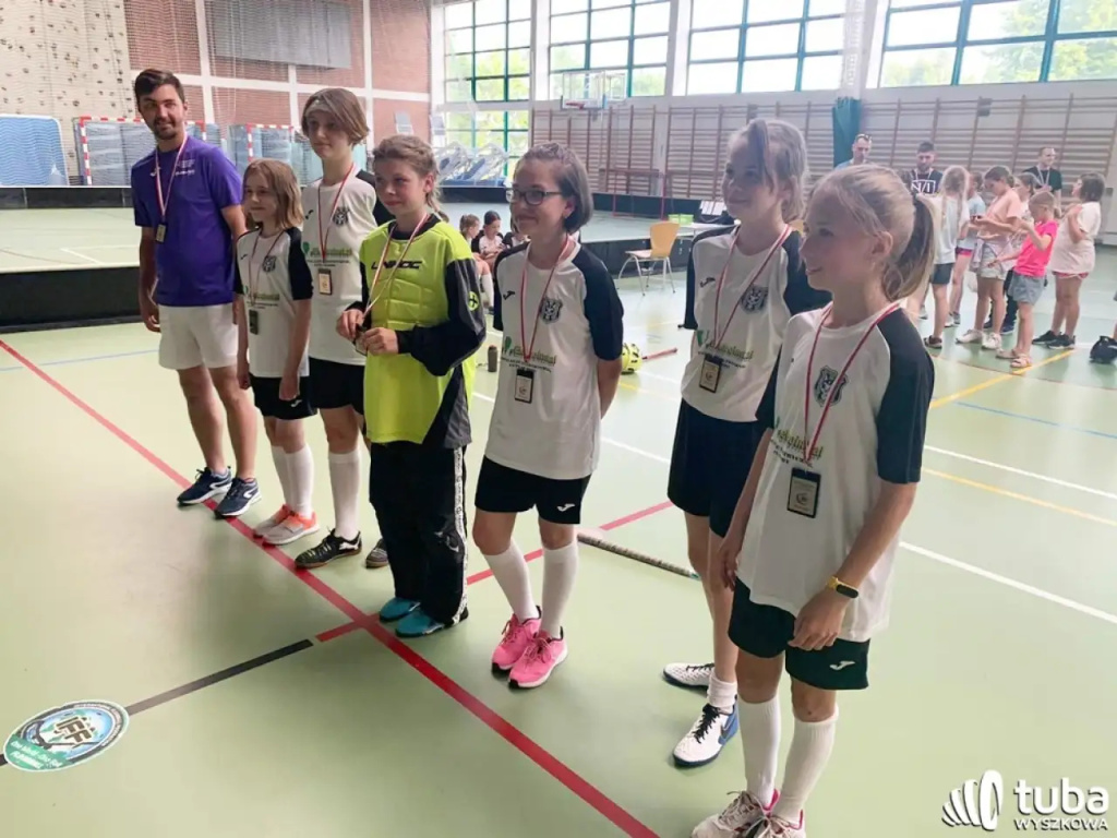 Młode Wilki triumfalnie kończą sezon