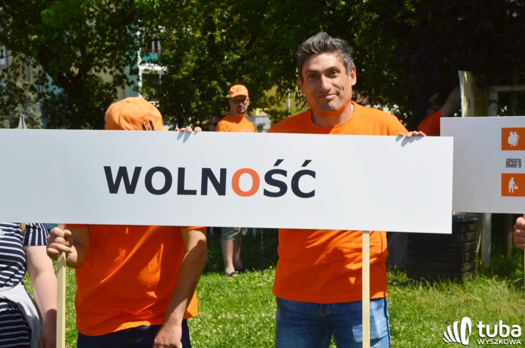 “Dziś wszyscy chcemy manifestować godność, tolerancję i równouprawnienie”