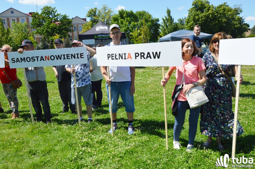 “Dziś wszyscy chcemy manifestować godność, tolerancję i równouprawnienie”