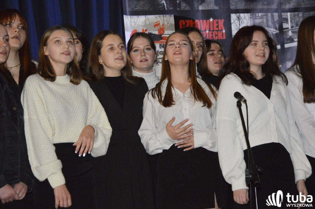 Dla upamiętnienia tych, którzy mieli odwagę powiedzieć 
