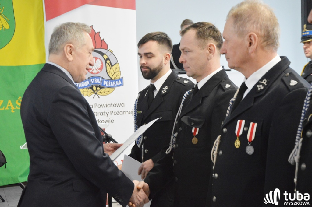 OSP z powiatu wyszkowskiego wyposażone w nowy sprzęt ratowniczy