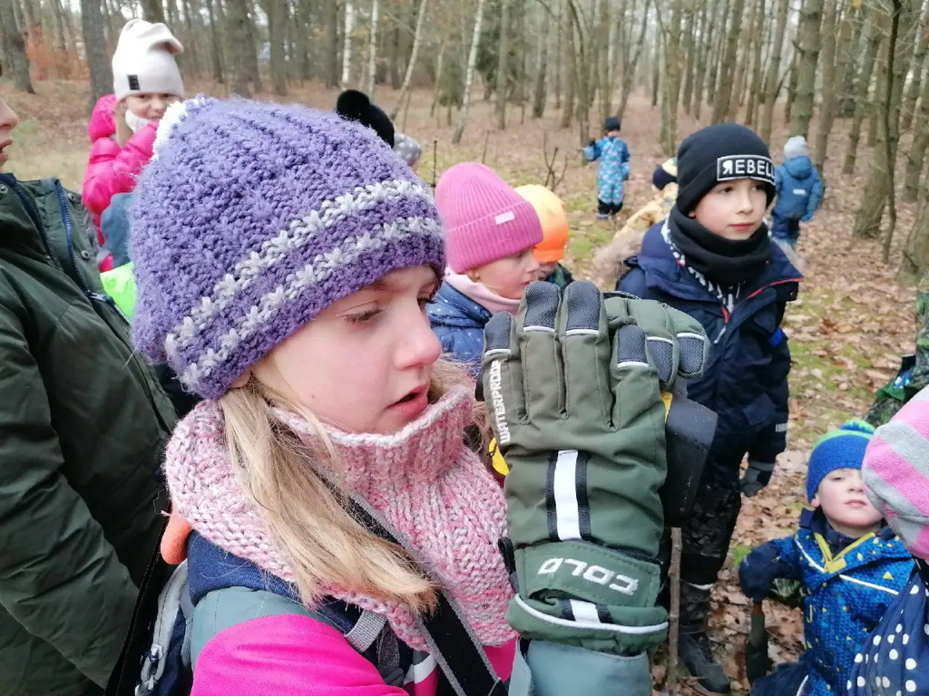 LEŚNA SZKOŁA PODSTAWOWA ROiSA – szkoła stworzona z potrzeby bliskości natury i radosnej edukacji (VIDEO)