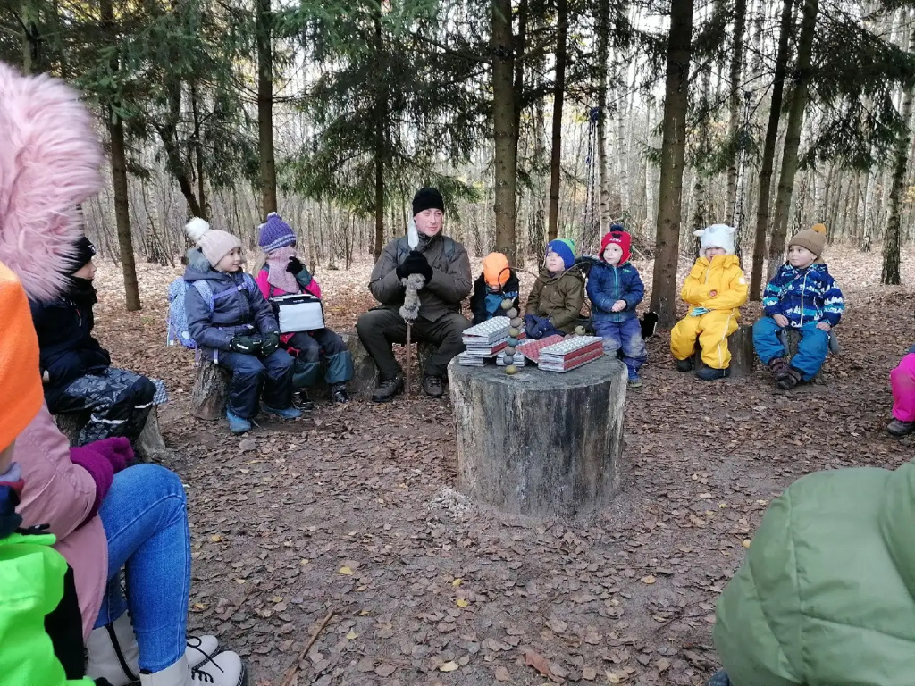 LEŚNA SZKOŁA PODSTAWOWA ROiSA – szkoła stworzona z potrzeby bliskości natury i radosnej edukacji (VIDEO)