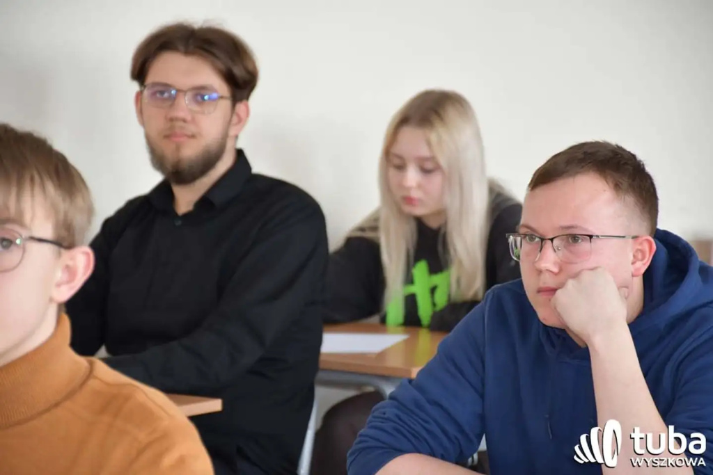 Miłują, nie kalają błędami. Znamy wyszkowskich mistrzów ortografii