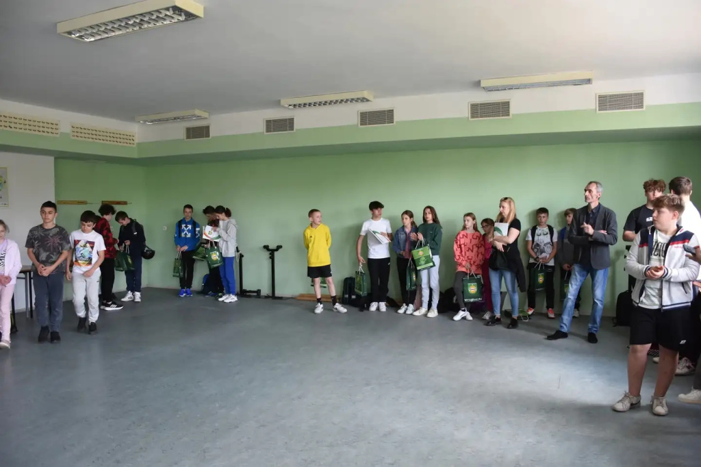 Najlepsi w powiecie z wiedzy o bezpieczeństwie w ruchu drogowym