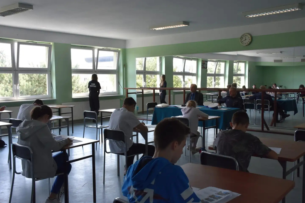 Najlepsi w powiecie z wiedzy o bezpieczeństwie w ruchu drogowym