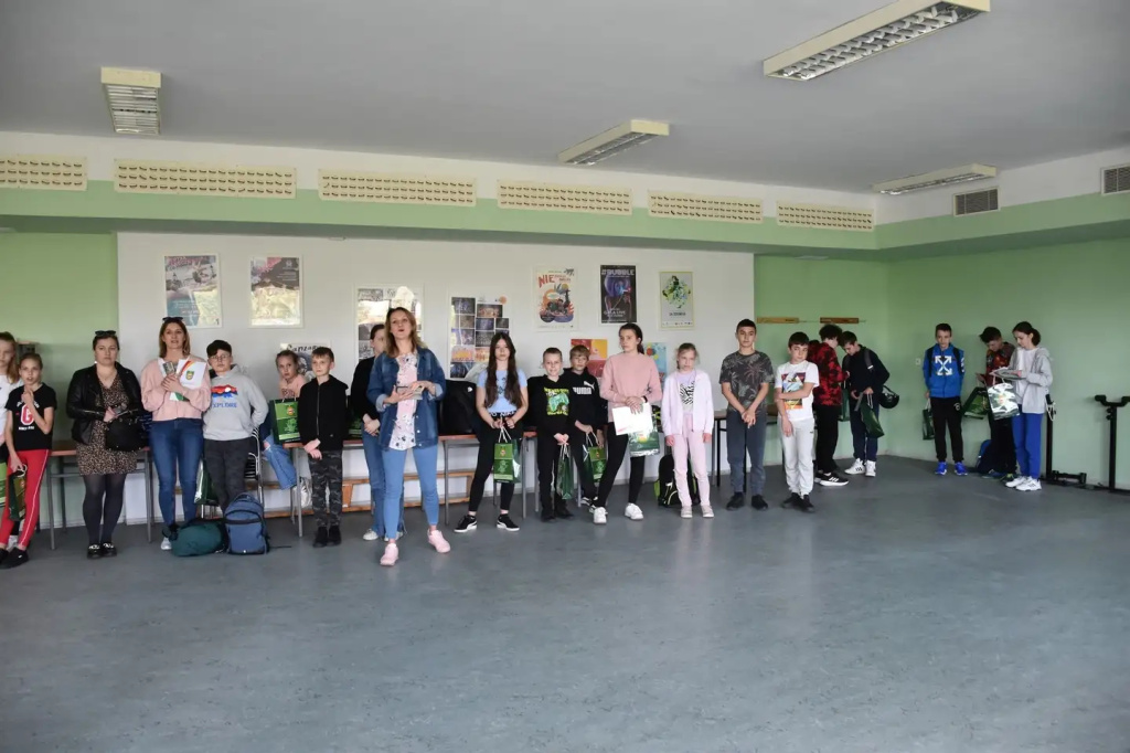 Najlepsi w powiecie z wiedzy o bezpieczeństwie w ruchu drogowym