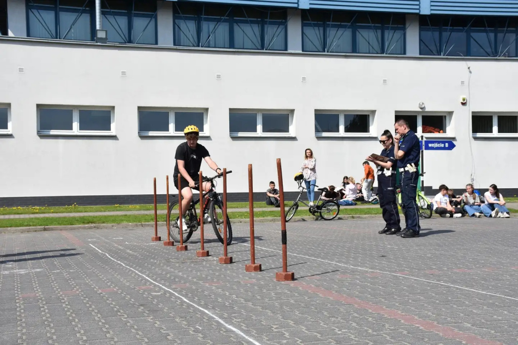 Najlepsi w powiecie z wiedzy o bezpieczeństwie w ruchu drogowym