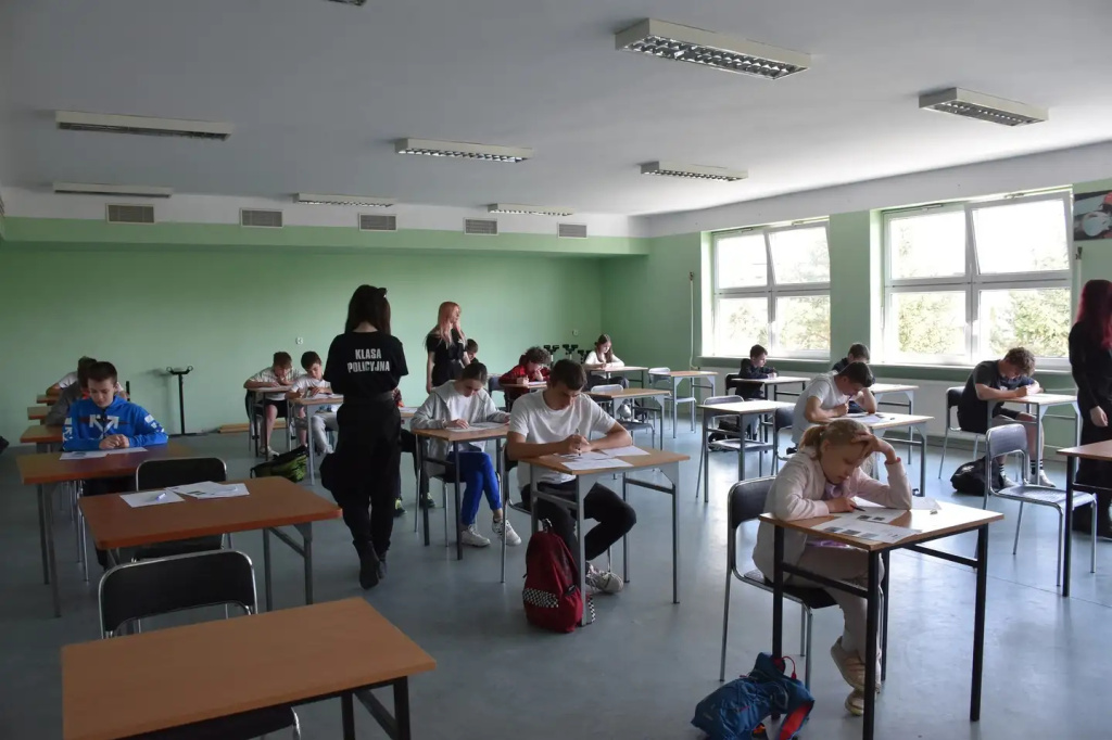 Najlepsi w powiecie z wiedzy o bezpieczeństwie w ruchu drogowym