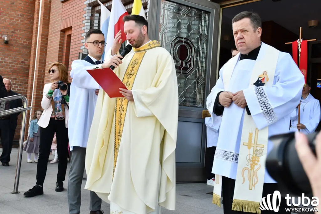 Połączeni z Jezusem. I komunia św. w parafii pw. św. Wojciecha