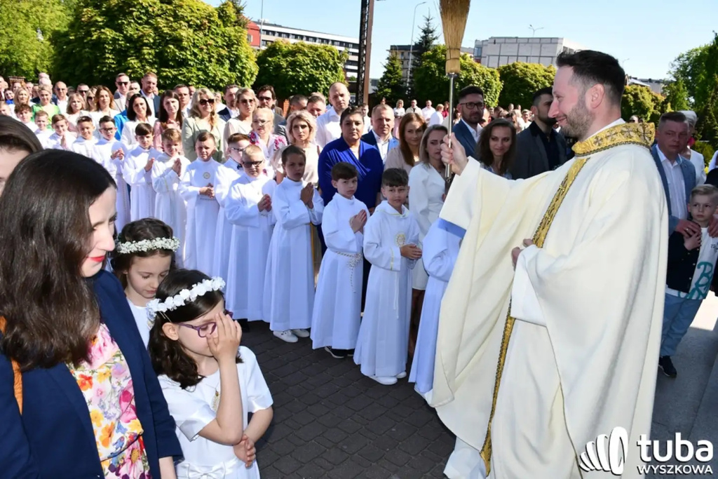 Połączeni z Jezusem. I komunia św. w parafii pw. św. Wojciecha