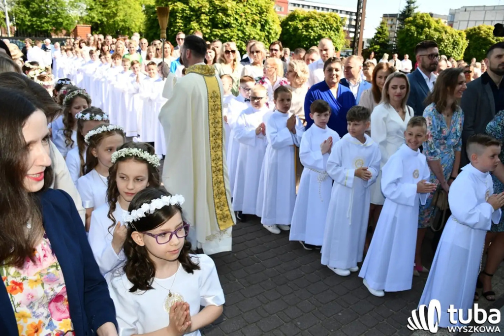 Połączeni z Jezusem. I komunia św. w parafii pw. św. Wojciecha