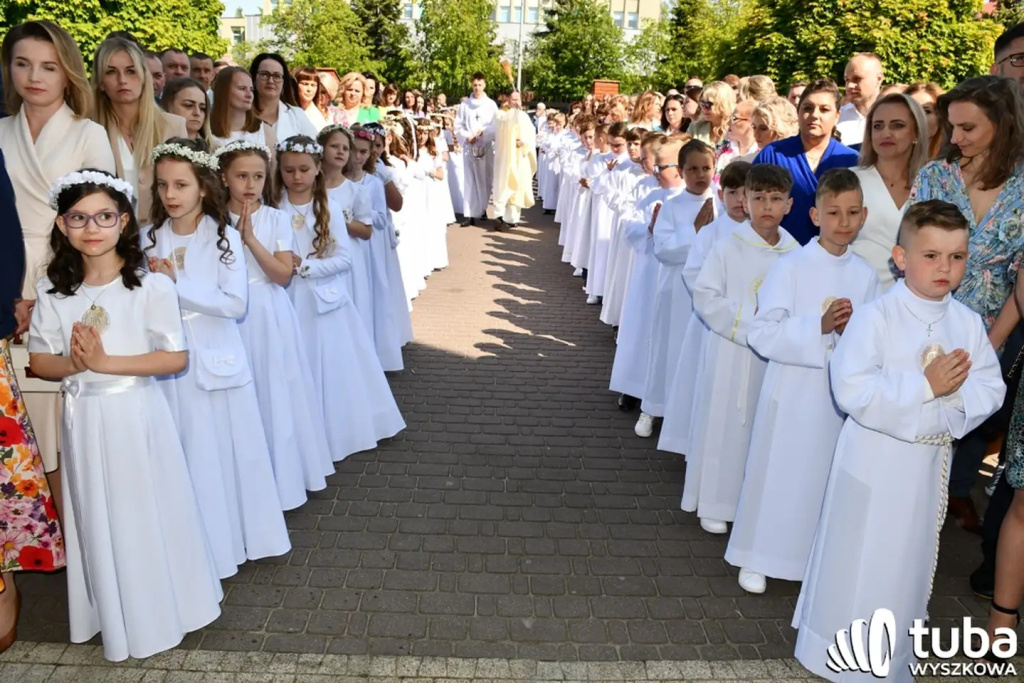 Połączeni z Jezusem. I komunia św. w parafii pw. św. Wojciecha