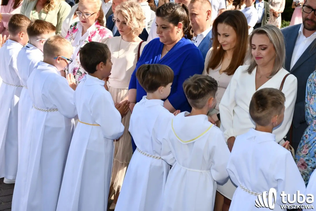 Połączeni z Jezusem. I komunia św. w parafii pw. św. Wojciecha