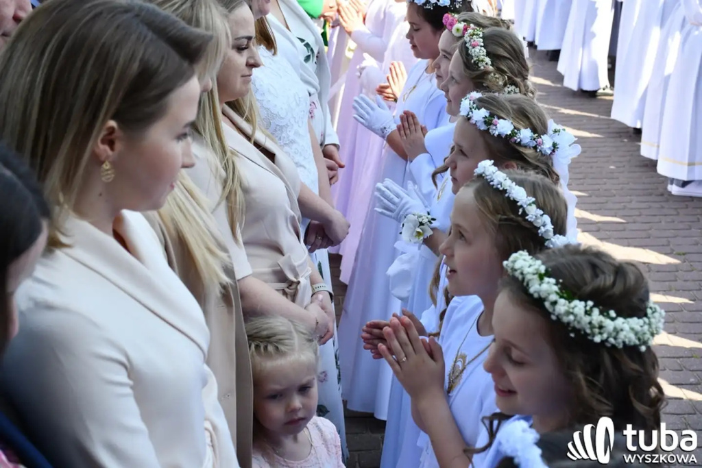 Połączeni z Jezusem. I komunia św. w parafii pw. św. Wojciecha