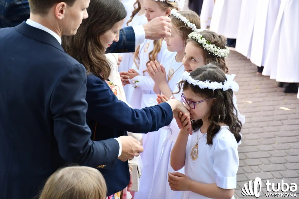 Połączeni z Jezusem. I komunia św. w parafii pw. św. Wojciecha