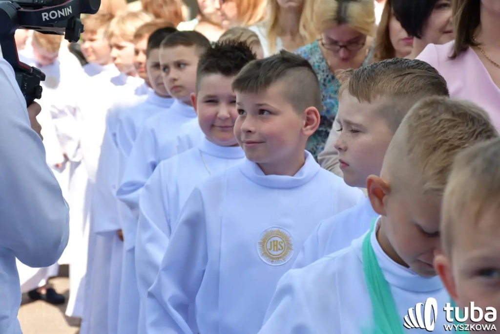 Połączeni z Jezusem. I komunia św. w parafii pw. św. Wojciecha