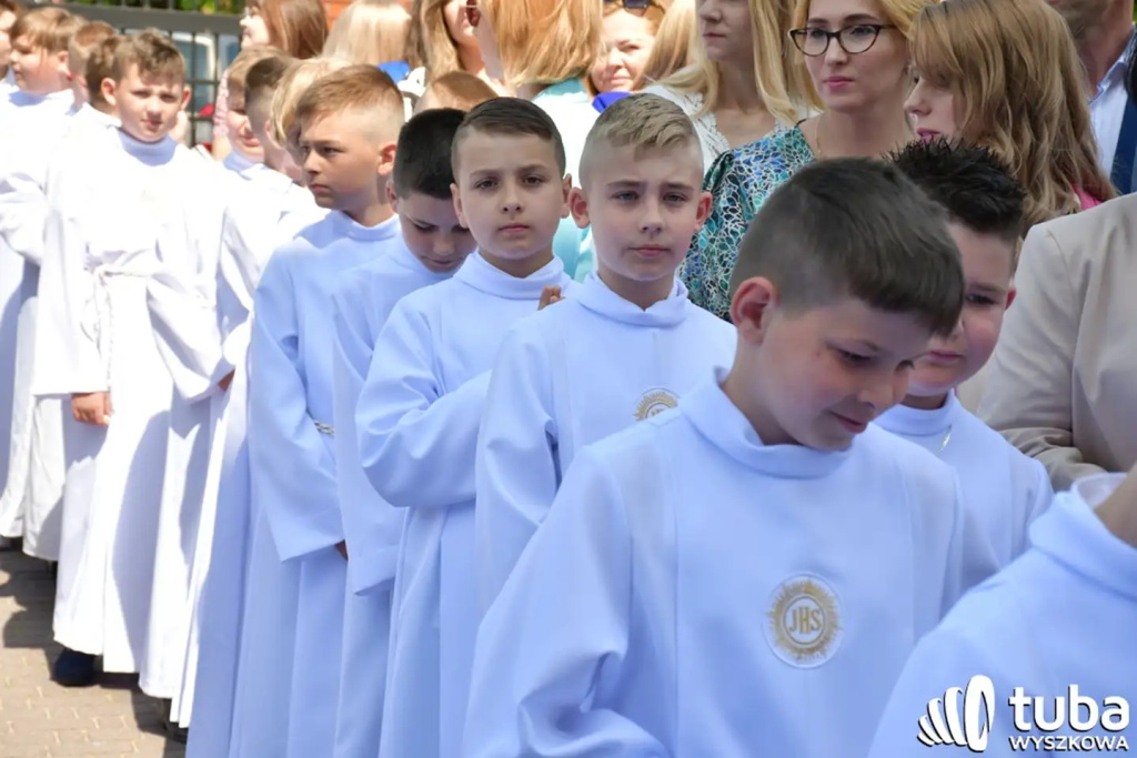 Połączeni z Jezusem. I komunia św. w parafii pw. św. Wojciecha