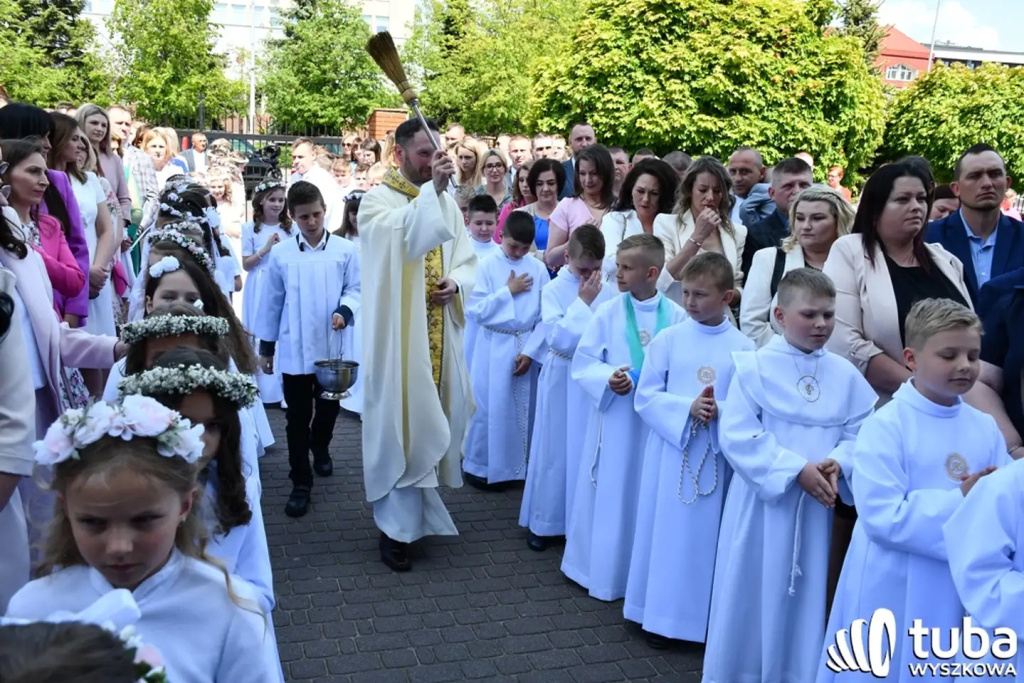 Połączeni z Jezusem. I komunia św. w parafii pw. św. Wojciecha