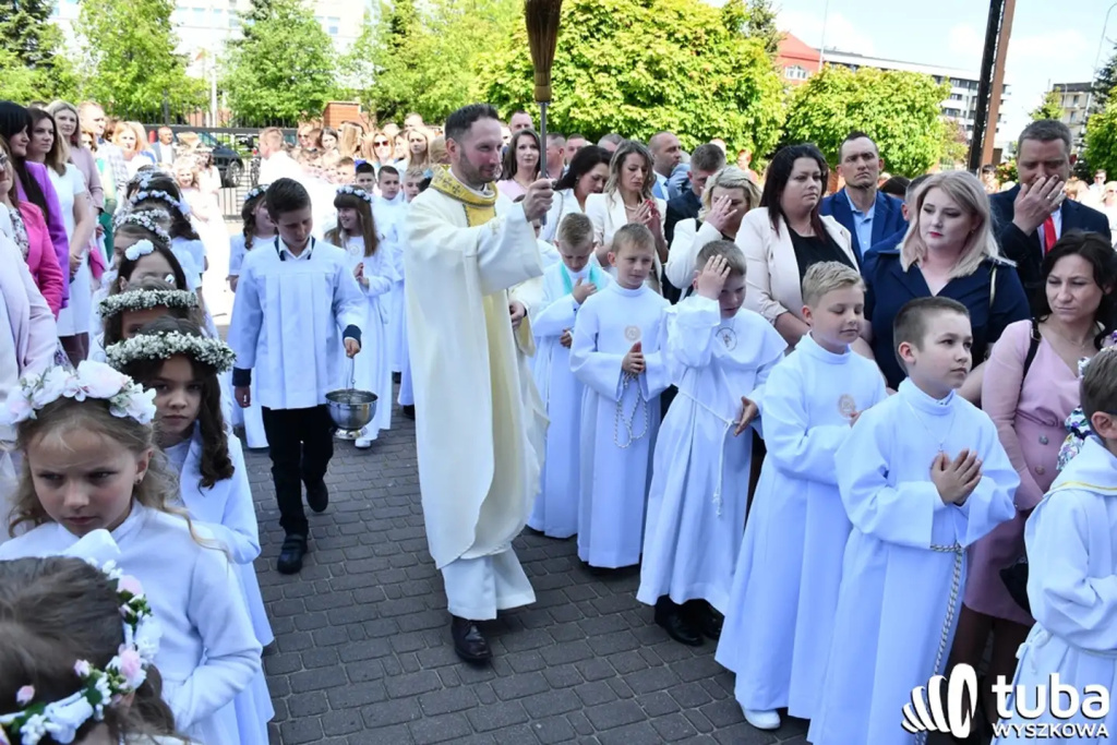 Połączeni z Jezusem. I komunia św. w parafii pw. św. Wojciecha