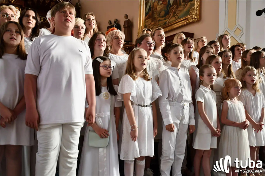Wielbili śpiewem (VIDEO)