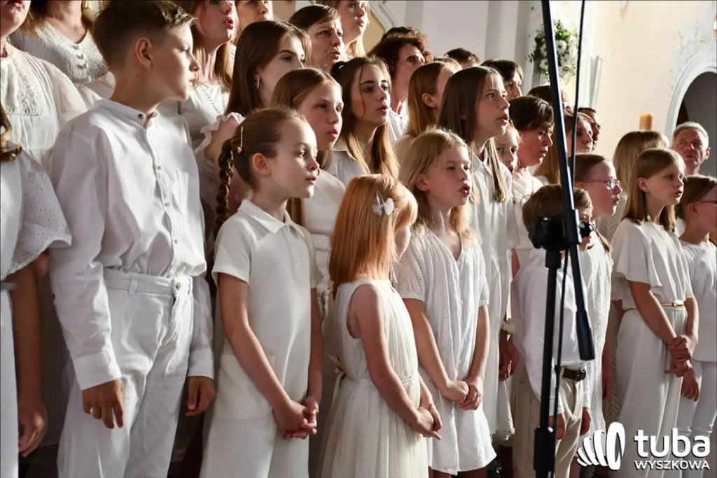 Wielbili śpiewem (VIDEO)
