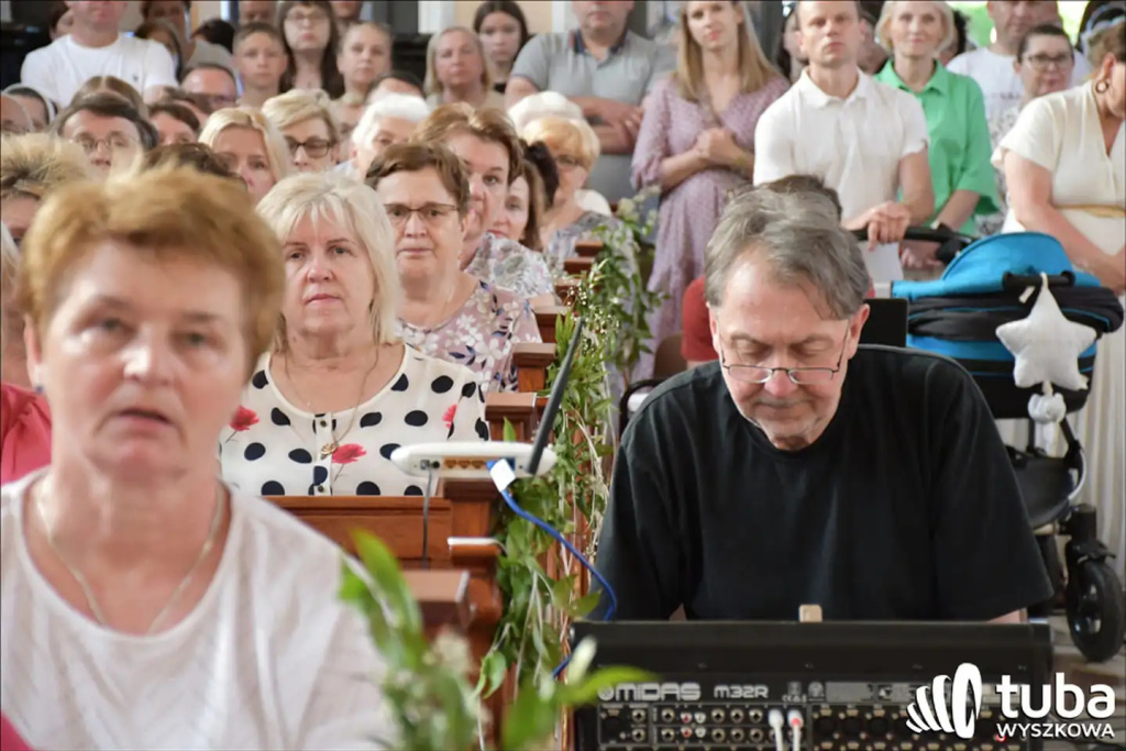 Wielbili śpiewem (VIDEO)