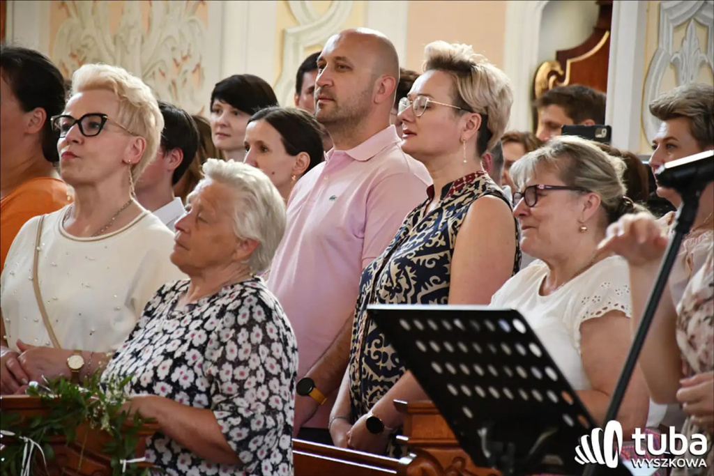 Wielbili śpiewem (VIDEO)
