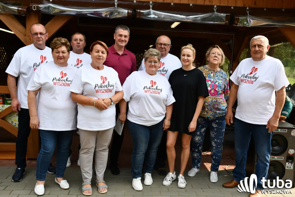 Po sąsiedzku i rodzinnie bawili się w Leszczydole-Nowinach (VIDEO)