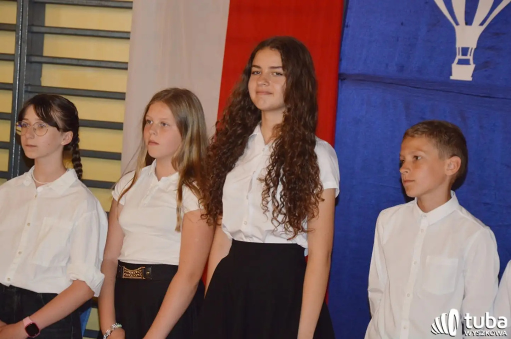 Uczniowie gminy Wyszków uroczyście zakończyli rok szkolny 2022/2023