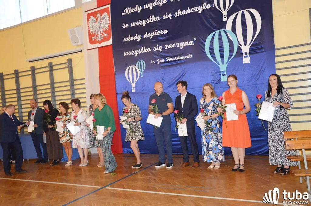 Uczniowie gminy Wyszków uroczyście zakończyli rok szkolny 2022/2023