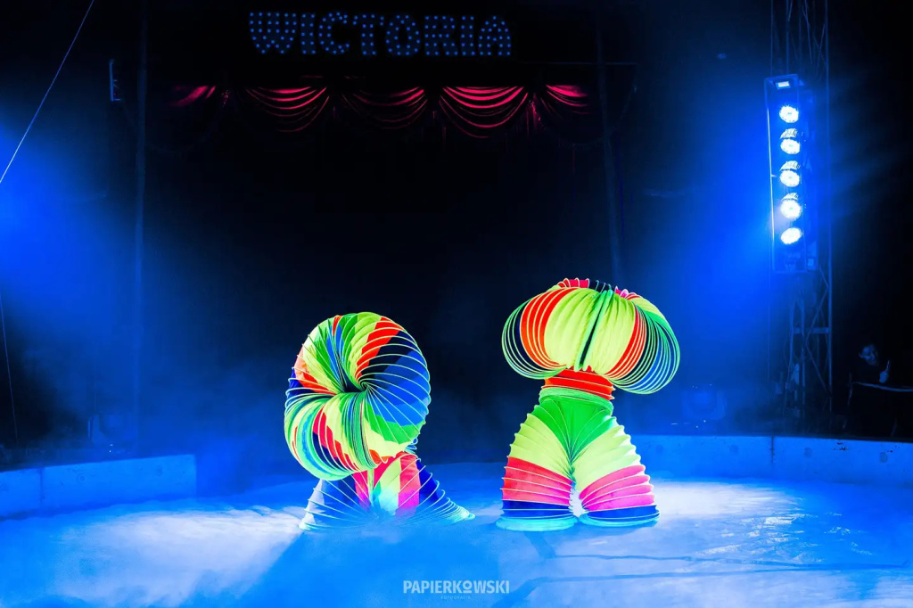 Hologramy w cyrku. Zapraszamy do świata sztuki cyrkowej na miarę XXI wieku! WYGRAJ BILETY!