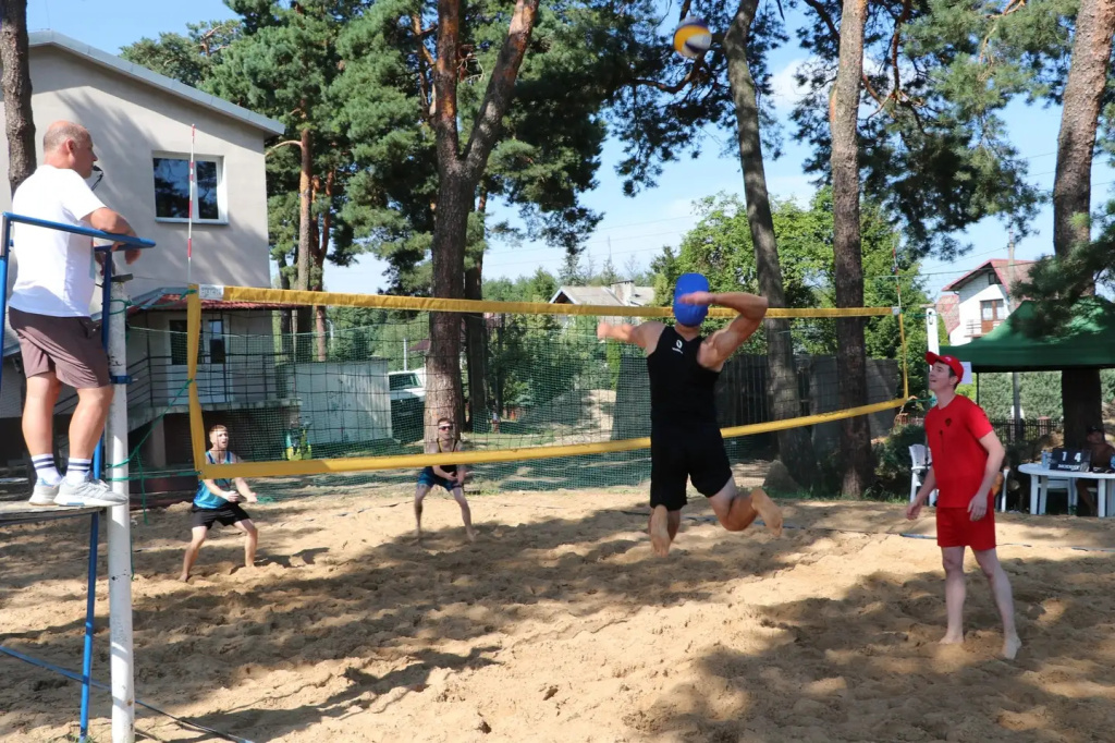 Siatkarskie zakończenie wakacji w Długosiodle