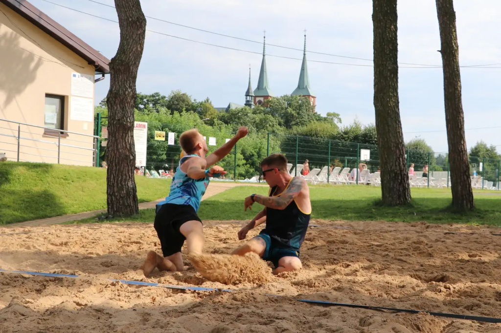 Siatkarskie zakończenie wakacji w Długosiodle