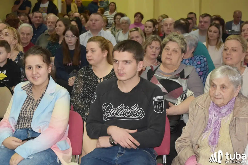 “Kobieta to kwiat w ogrodzie życia”
