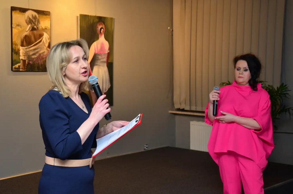 „Tak wiele radości”, czyli Dzień Kobiet w Bibliotece Miejskiej