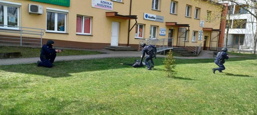 Napastnik w szpitalu! Spokojnie, to tylko ćwiczenia służb
