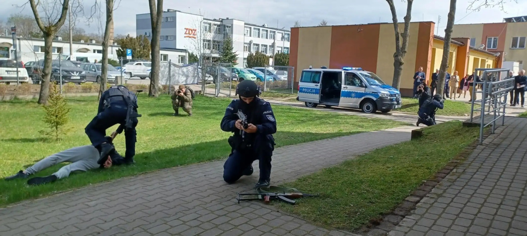 Napastnik w szpitalu! Spokojnie, to tylko ćwiczenia służb