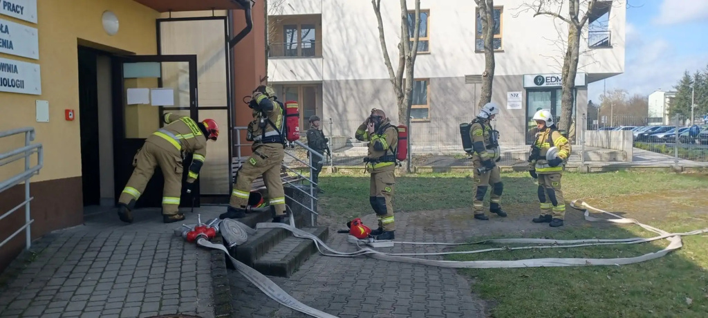 Napastnik w szpitalu! Spokojnie, to tylko ćwiczenia służb
