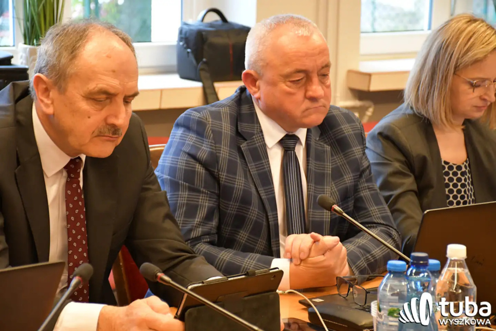 Pandemia, wojna, polityczne potyczki. Podsumowanie burzliwej kadencji Rady Powiatu Wyszkowskiego