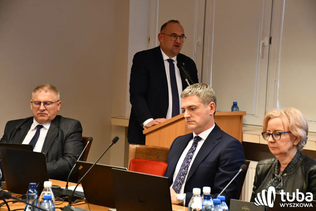 Pandemia, wojna, polityczne potyczki. Podsumowanie burzliwej kadencji Rady Powiatu Wyszkowskiego