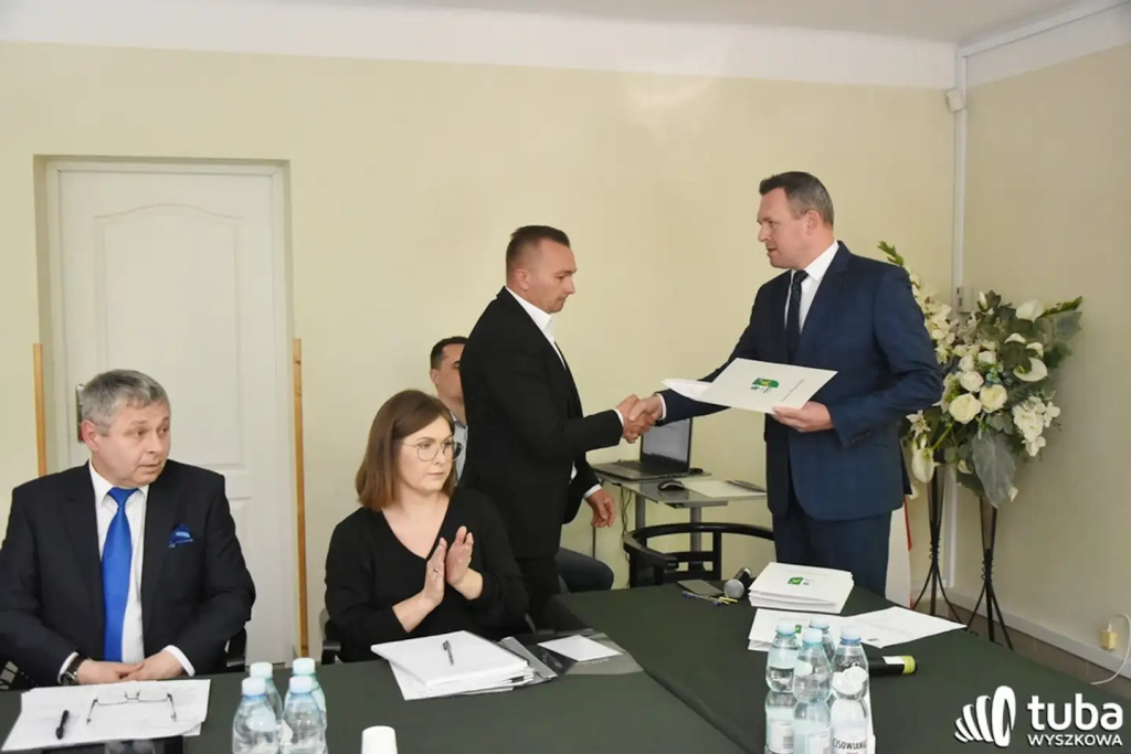Wójt oraz radni gminy Długosiodło zaprzysiężeni