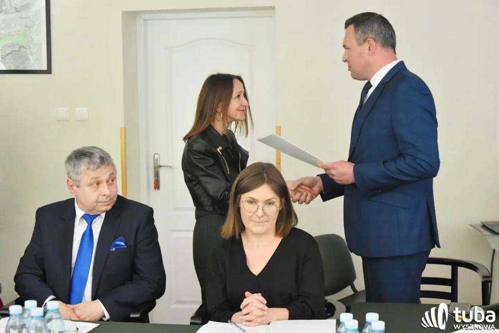 Wójt oraz radni gminy Długosiodło zaprzysiężeni