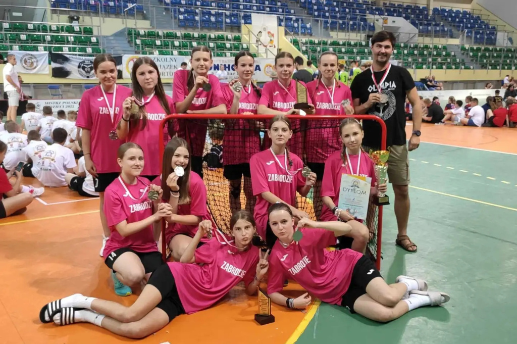 Unihokeistki z Zabrodzia wicemistrzyniami Polski!