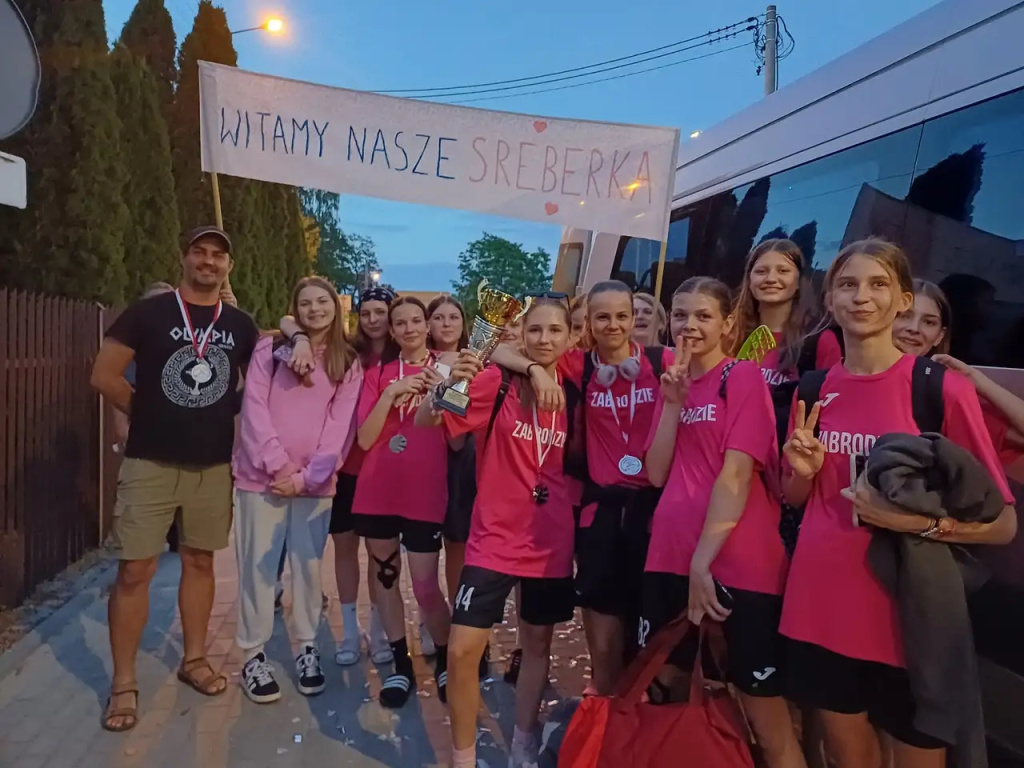 Unihokeistki z Zabrodzia wicemistrzyniami Polski!